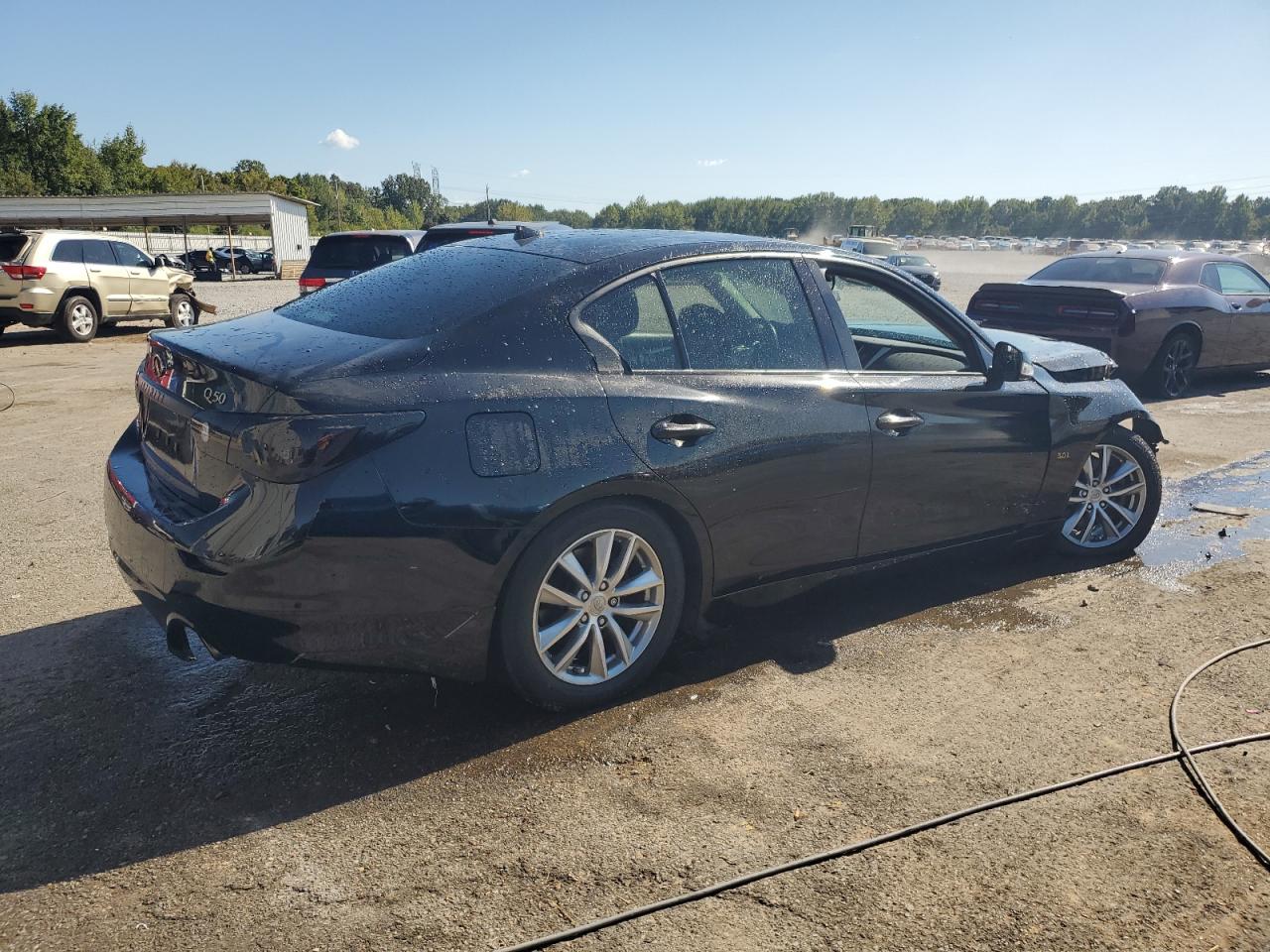 INFINITI Q50 PREMIUM