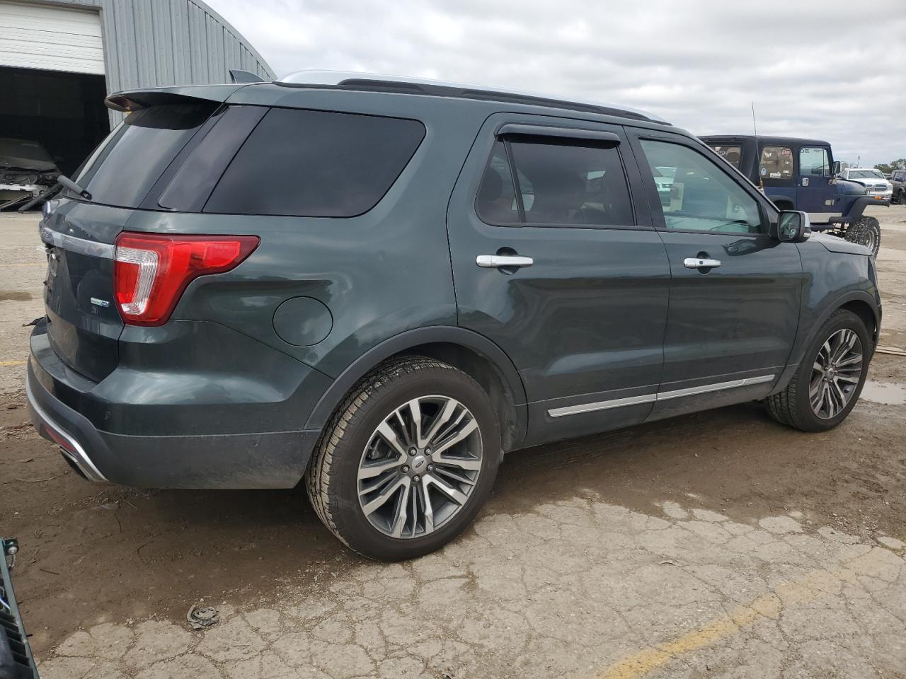 FORD EXPLORER PLATINUM