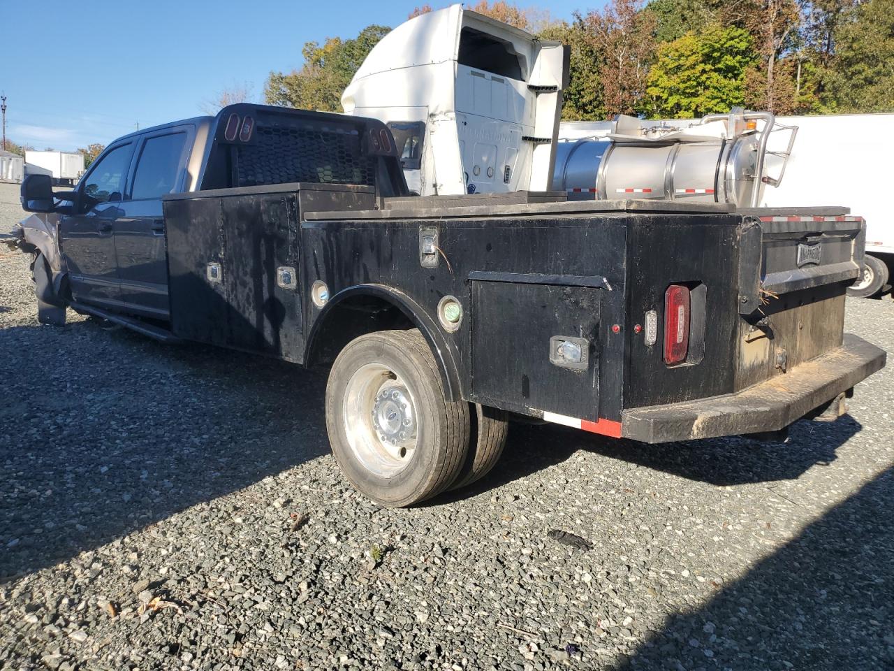 FORD F-450 SUPER DUTY