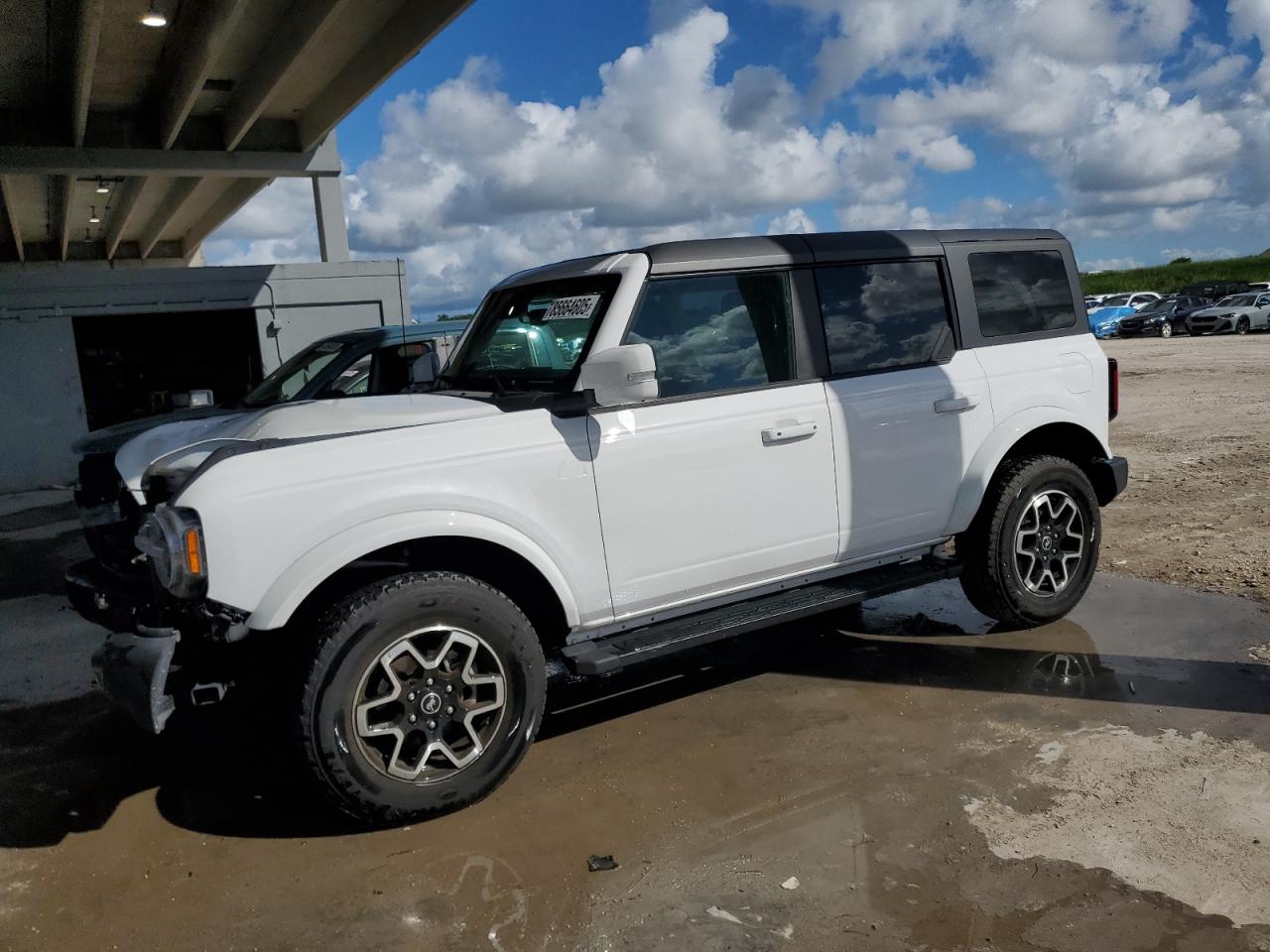 FORD BRONCO OUTER BANKS