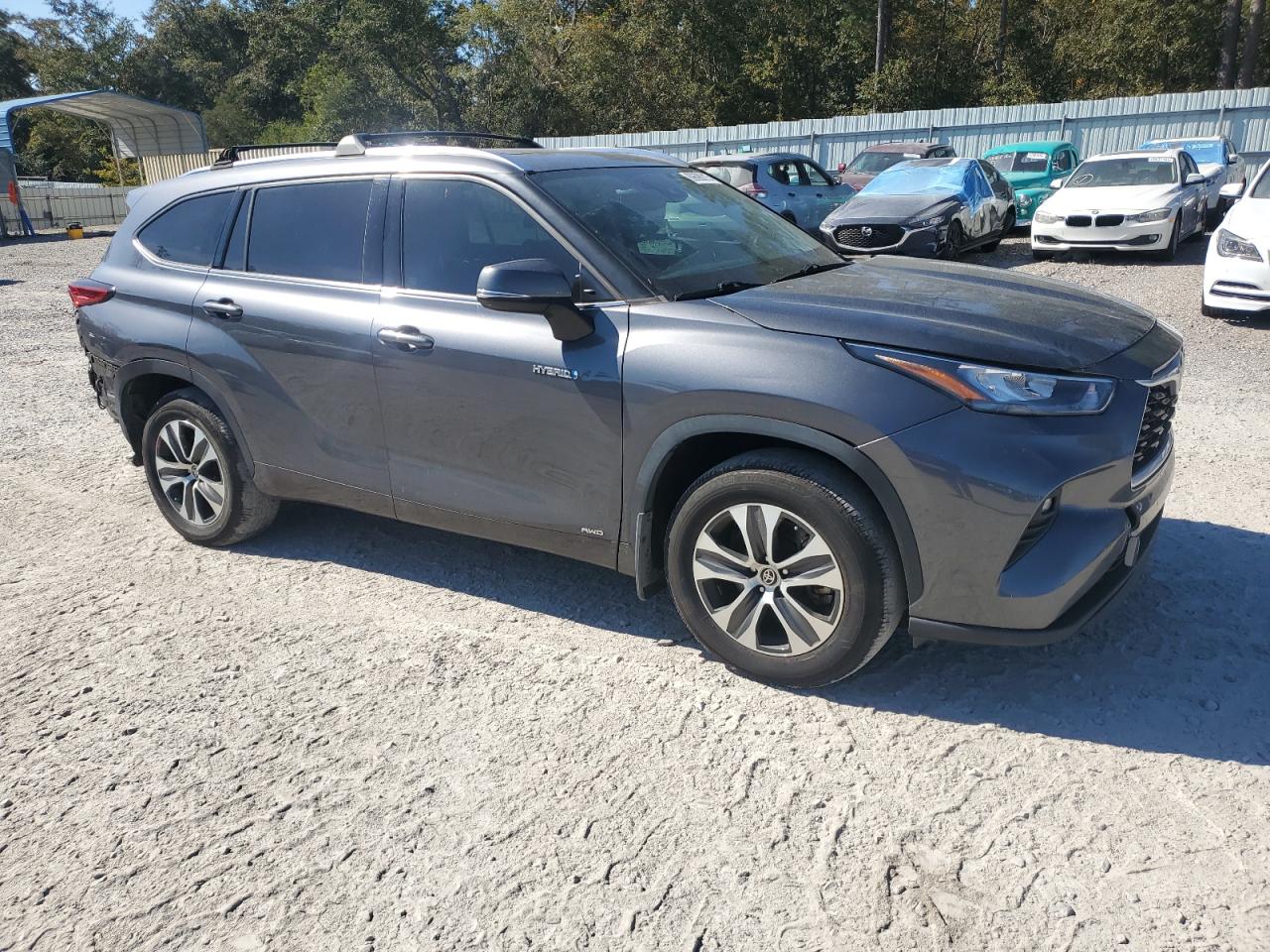 TOYOTA HIGHLANDER HYBRID XLE