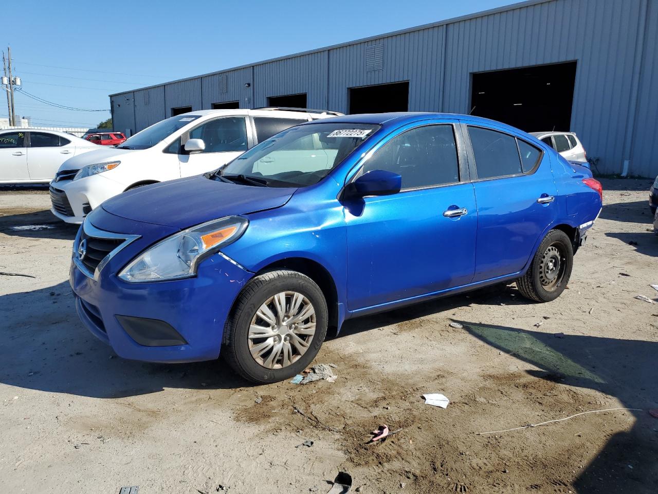 NISSAN VERSA S