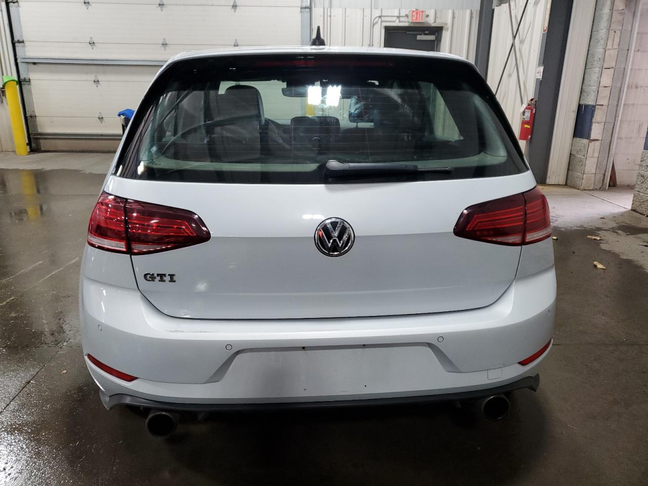 VOLKSWAGEN GOLF GTI S/SE