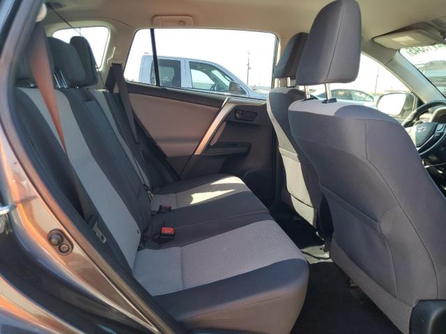 2015 TOYOTA RAV4 LE - JTMZFREV0FJ030360