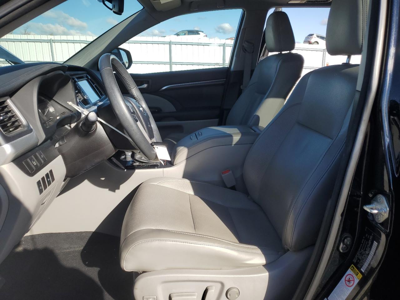 TOYOTA HIGHLANDER LIMITED