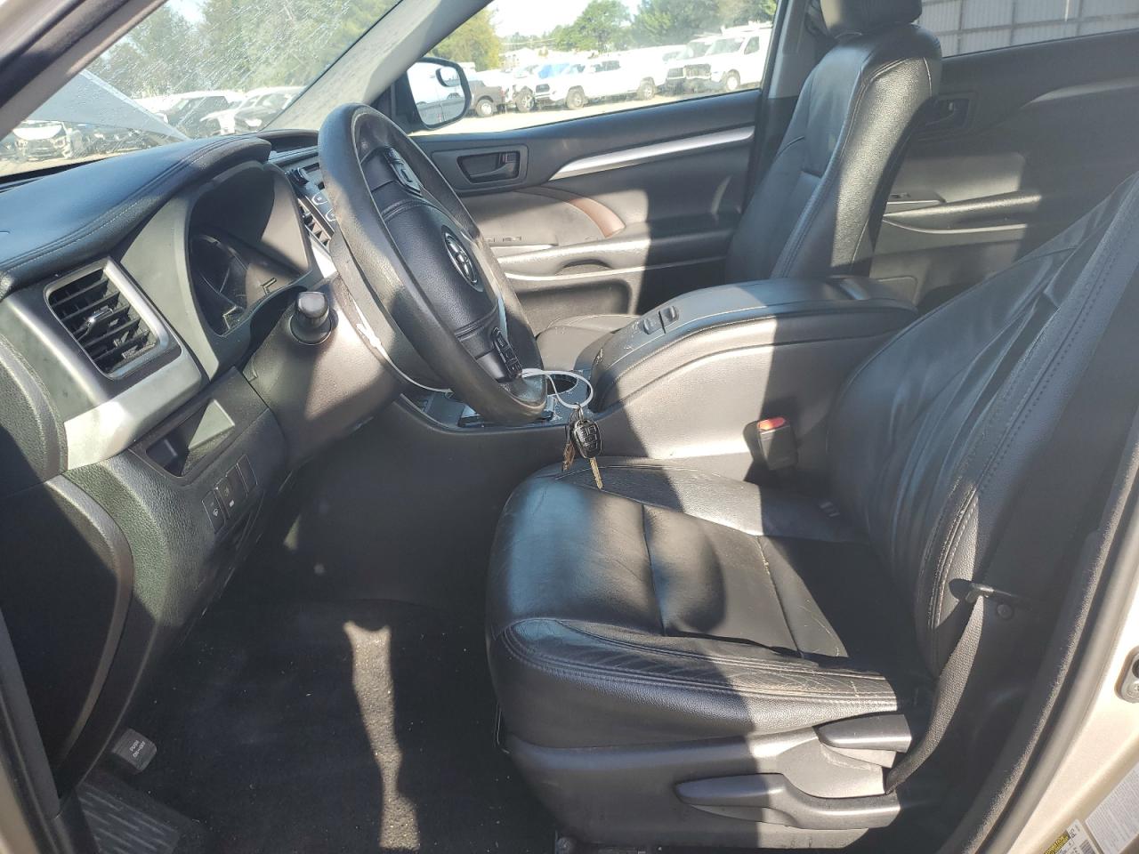 TOYOTA HIGHLANDER LE