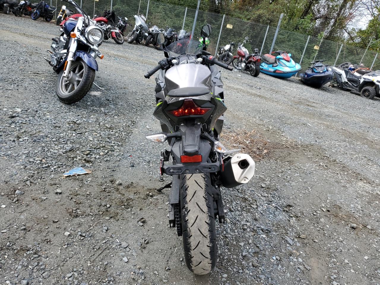 Lot #3278827294 2021 KAWASAKI EX400