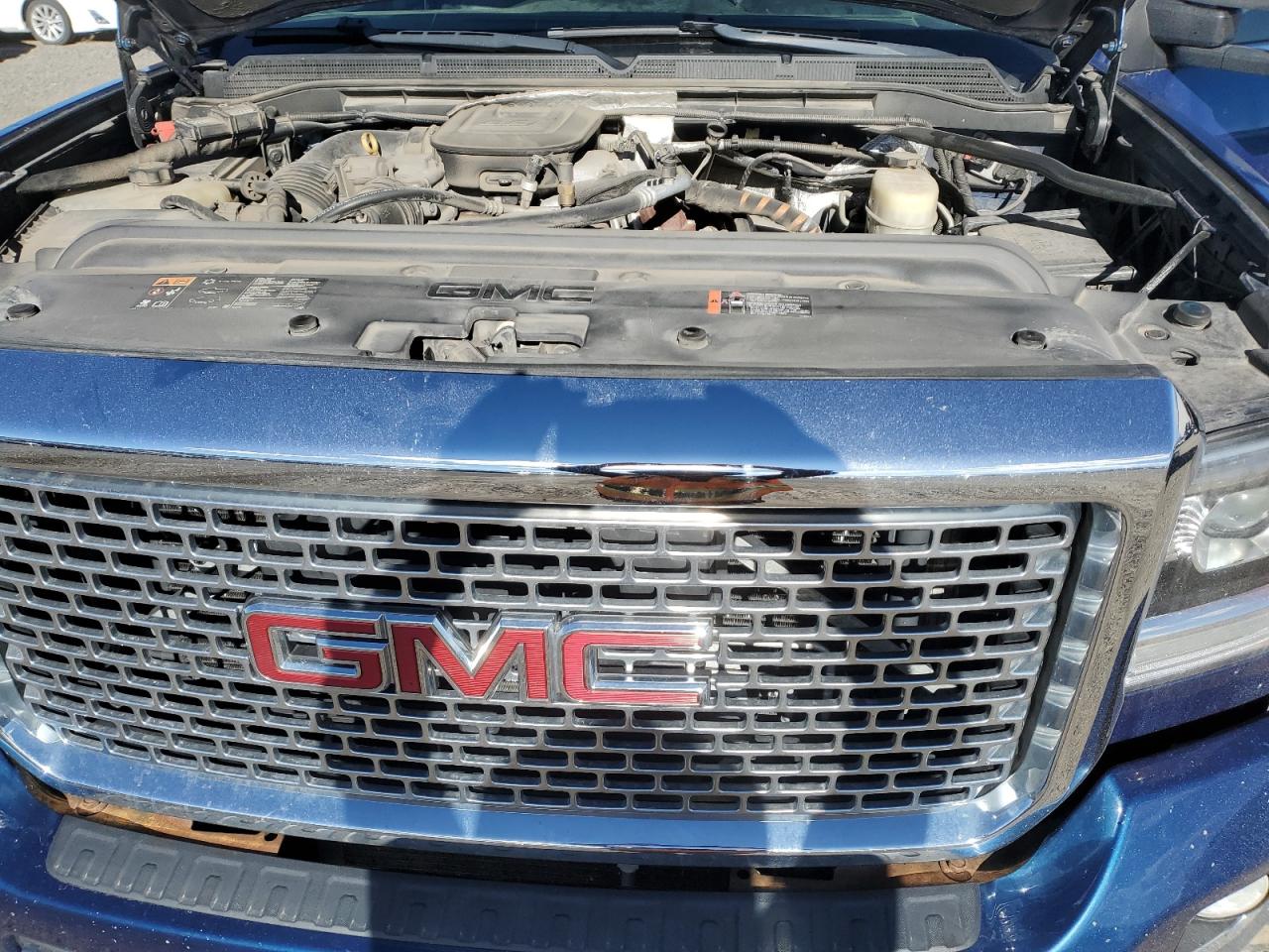 GMC SIERRA K3500 DENALI