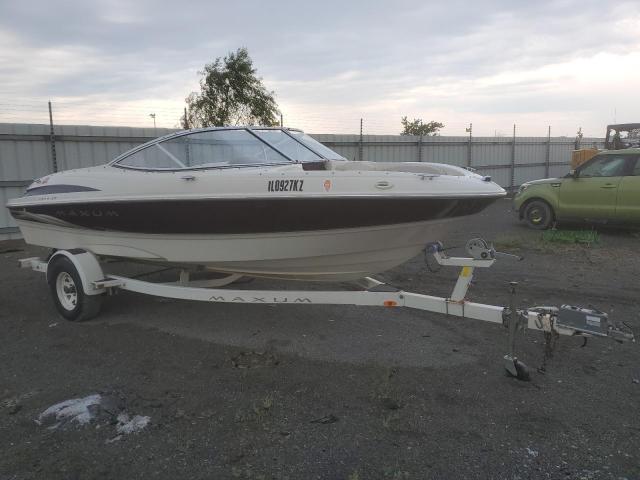 Global Auto Auctions: 1999 MAXUM BOAT