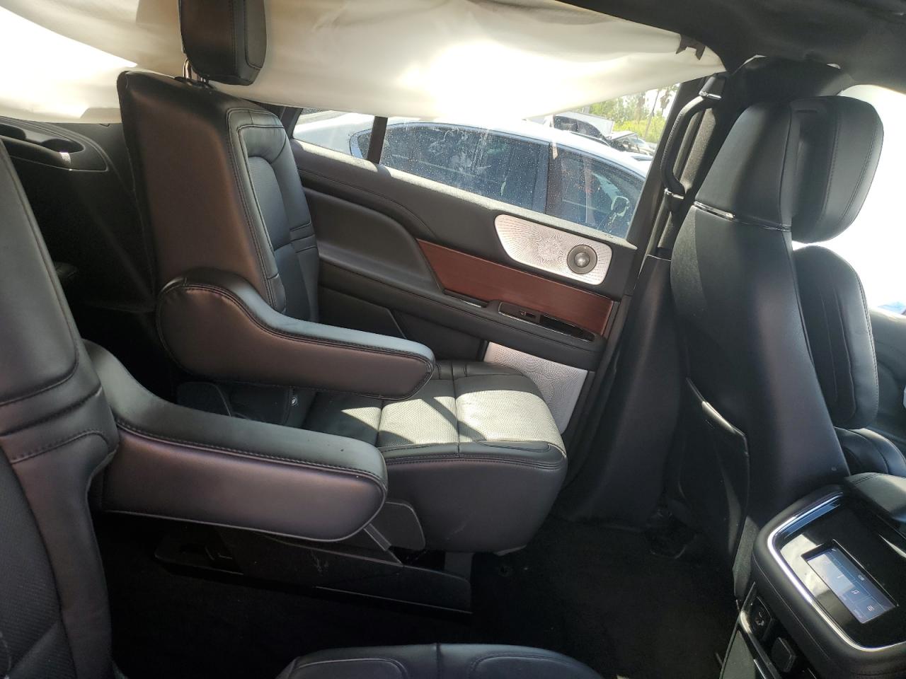 LINCOLN NAVIGATOR L RESERVE