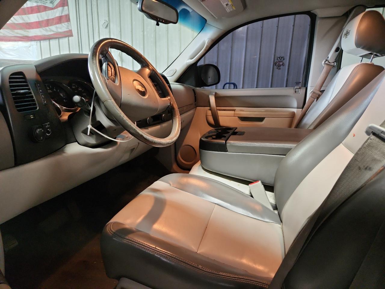 CHEVROLET SILVERADO C1500 LT