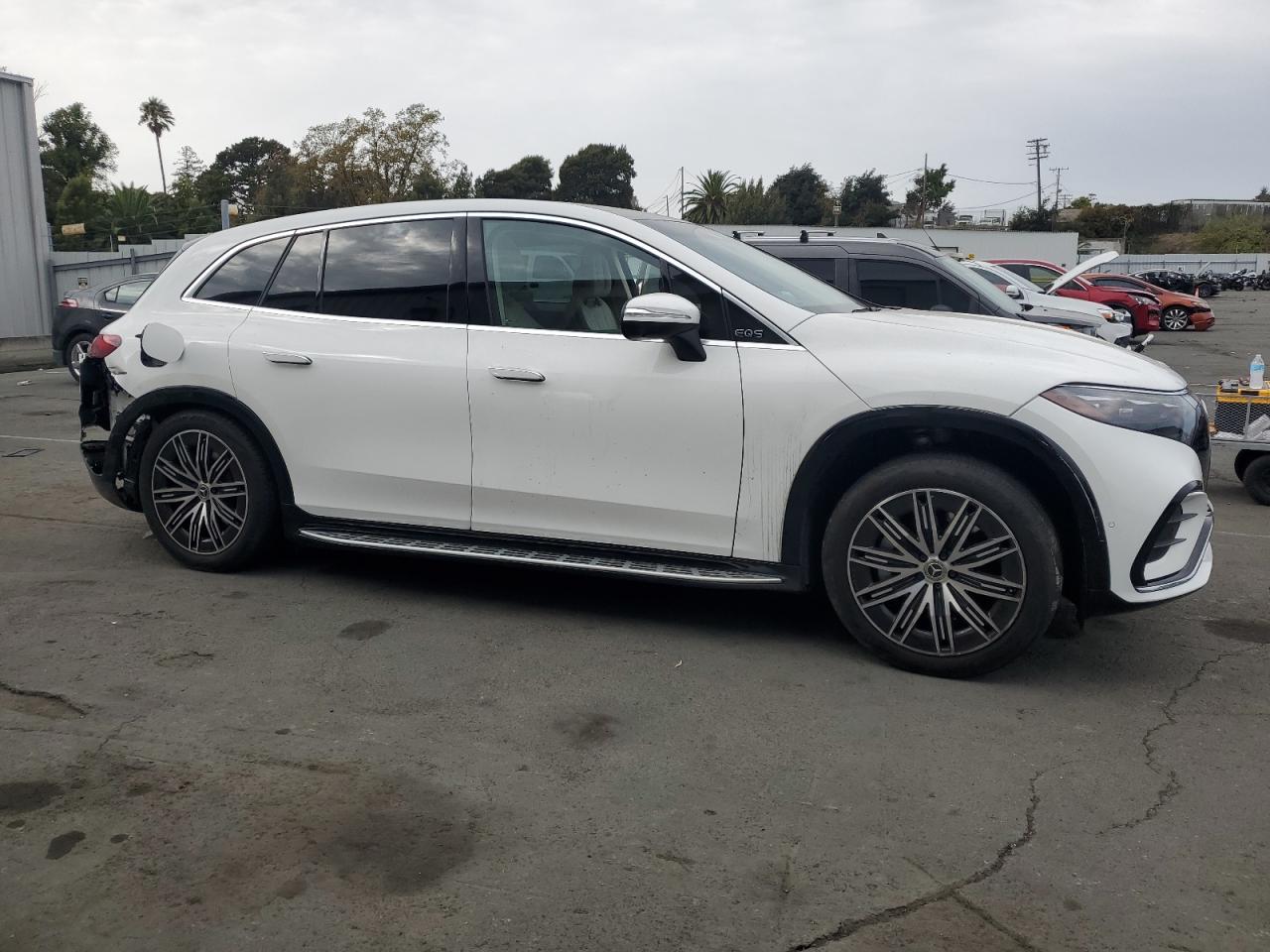 MERCEDES-BENZ EQS SUV 450 4MATIC