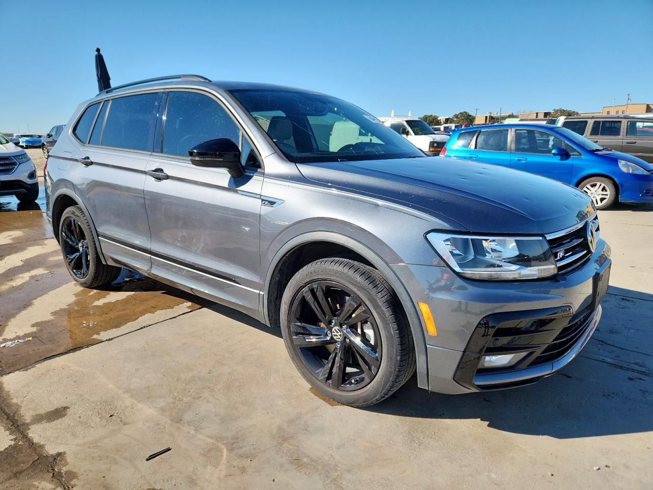 VOLKSWAGEN TIGUAN SE