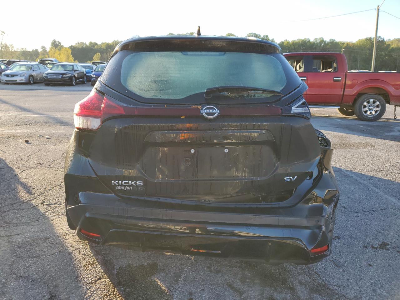 NISSAN KICKS SV