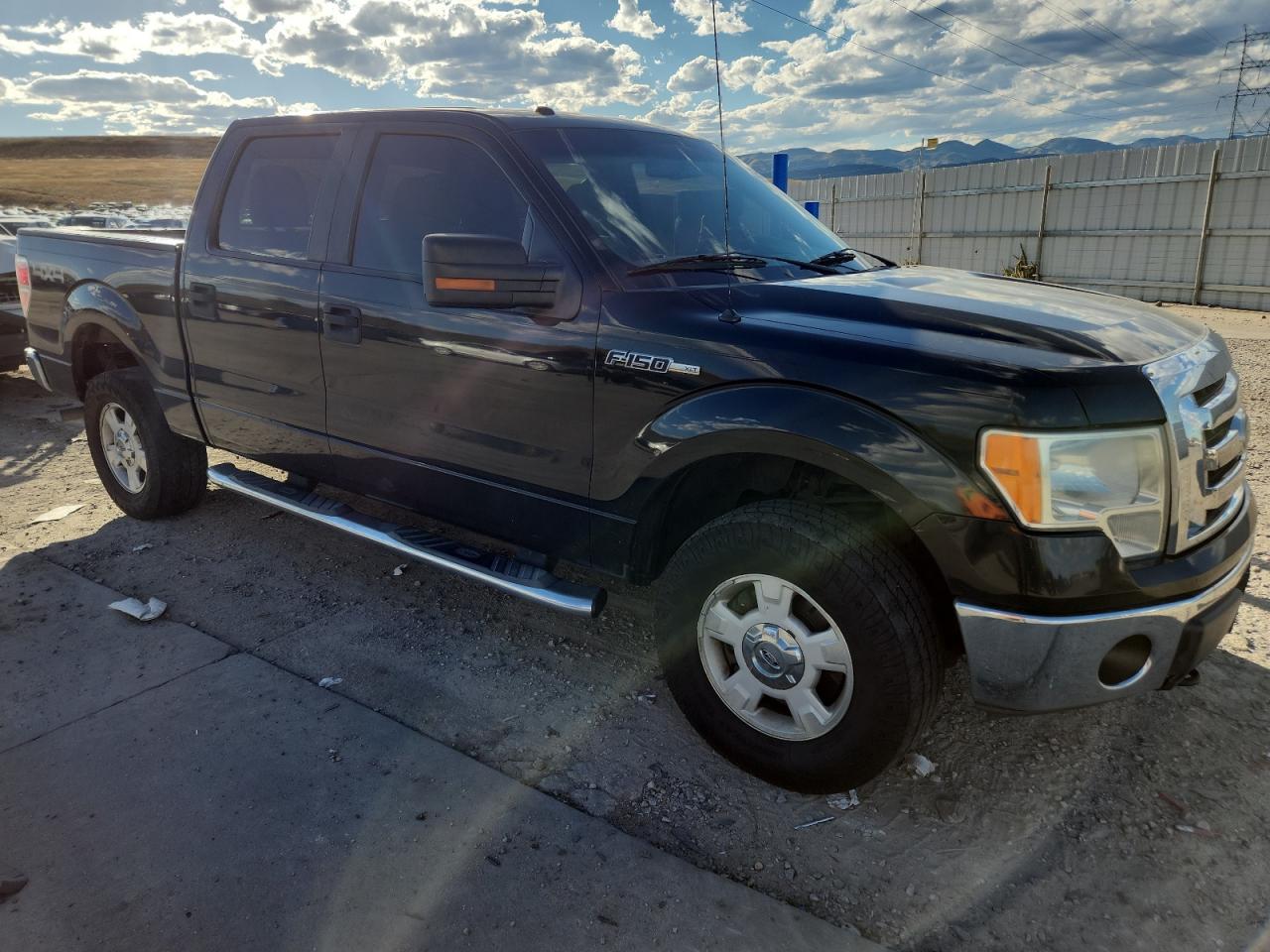 FORD F-150 SUPERCREW