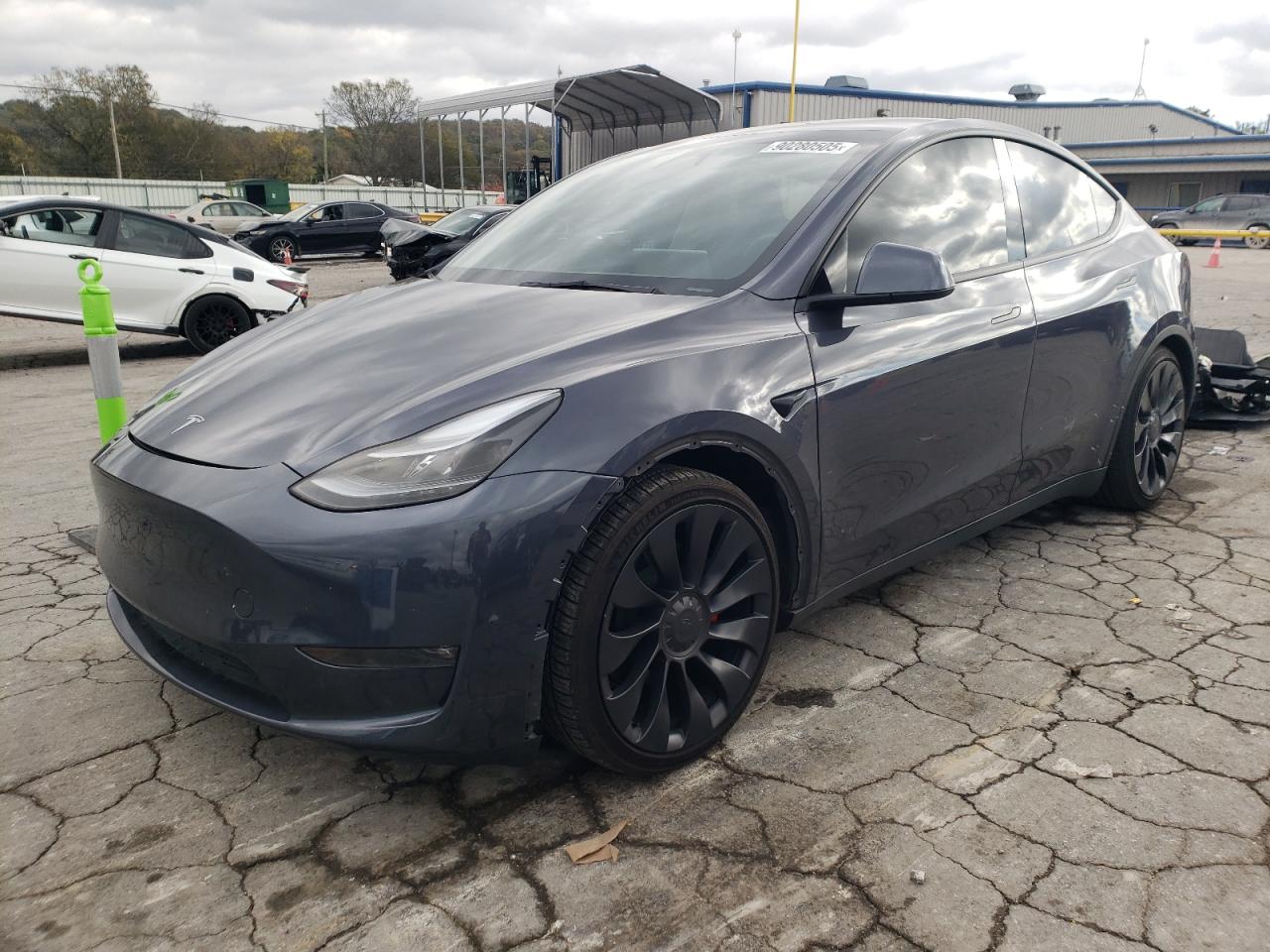 TESLA MODEL Y