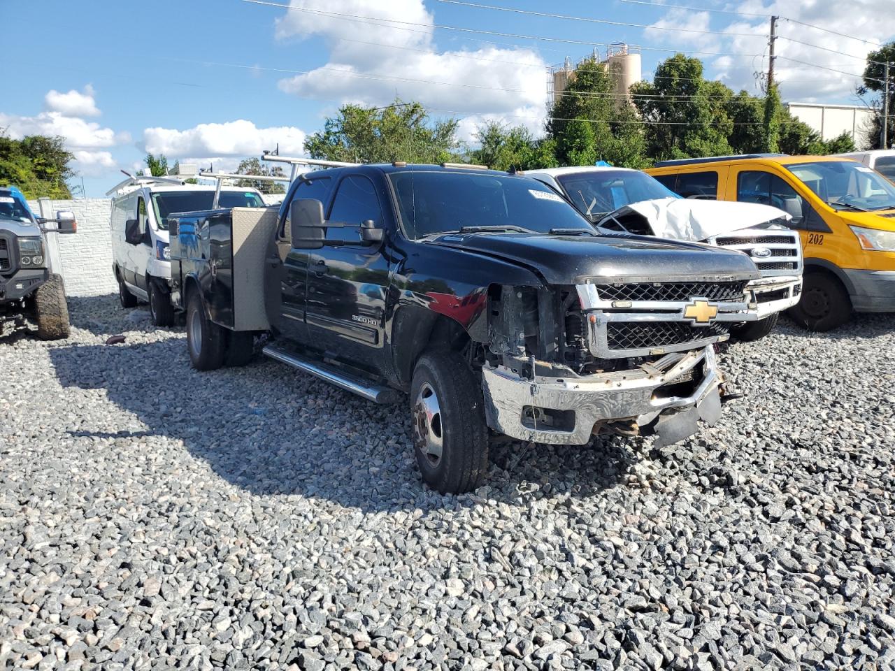 CHEVROLET SILVERADO K3500 LT
