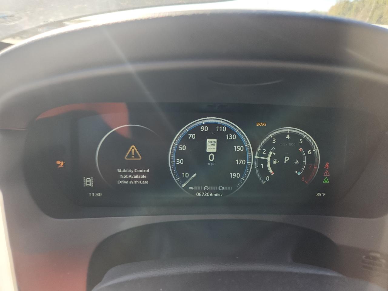 JAGUAR F-PACE R - SPORT