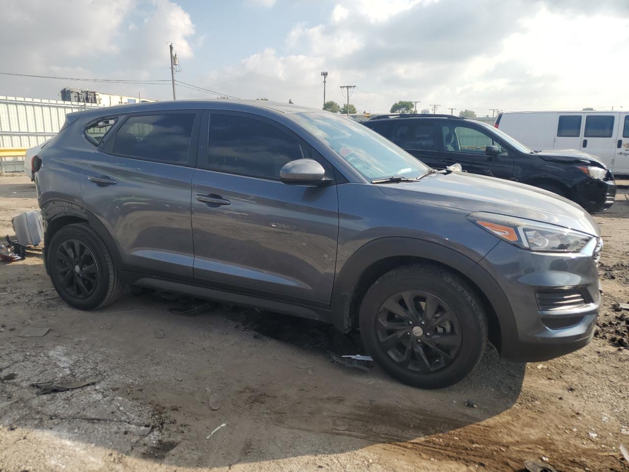 HYUNDAI TUCSON SE