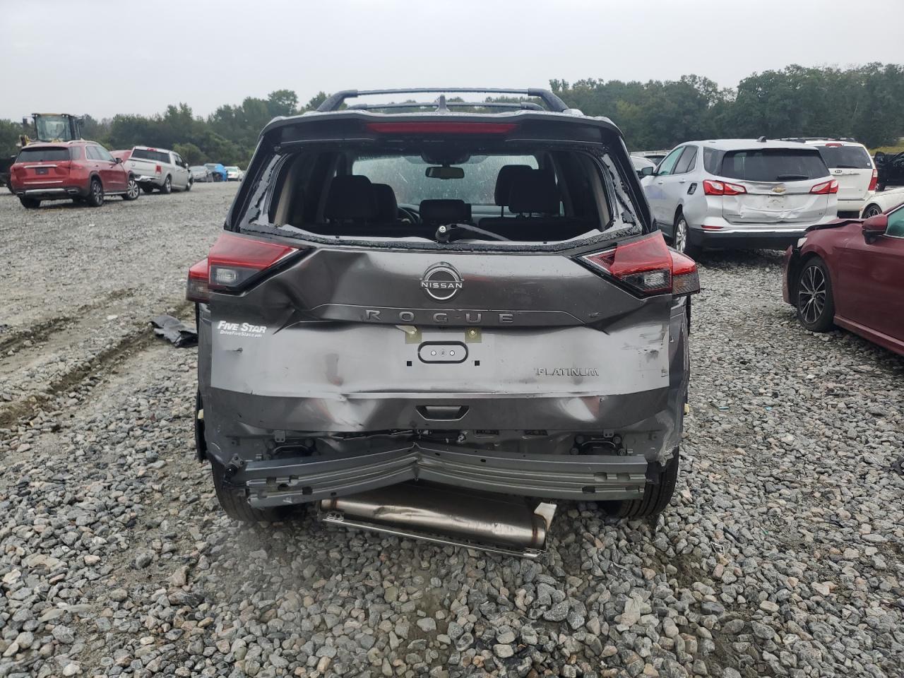 NISSAN ROGUE PLATINUM