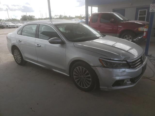 2017 VOLKSWAGEN PASSAT SE 1VWBT7A34HC024598