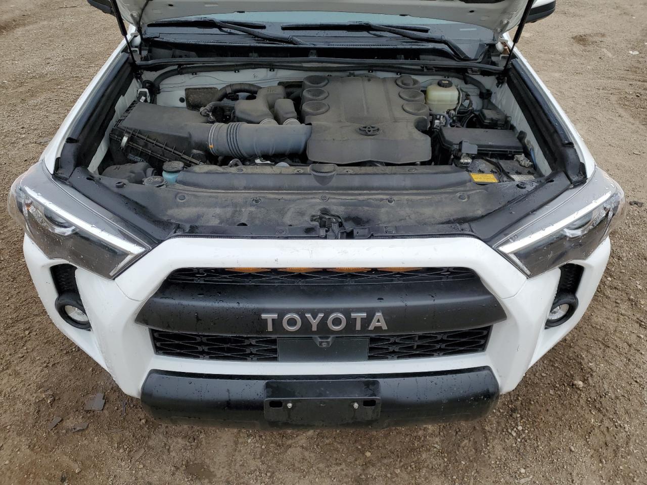TOYOTA 4RUNNER SR5 PREMIUM