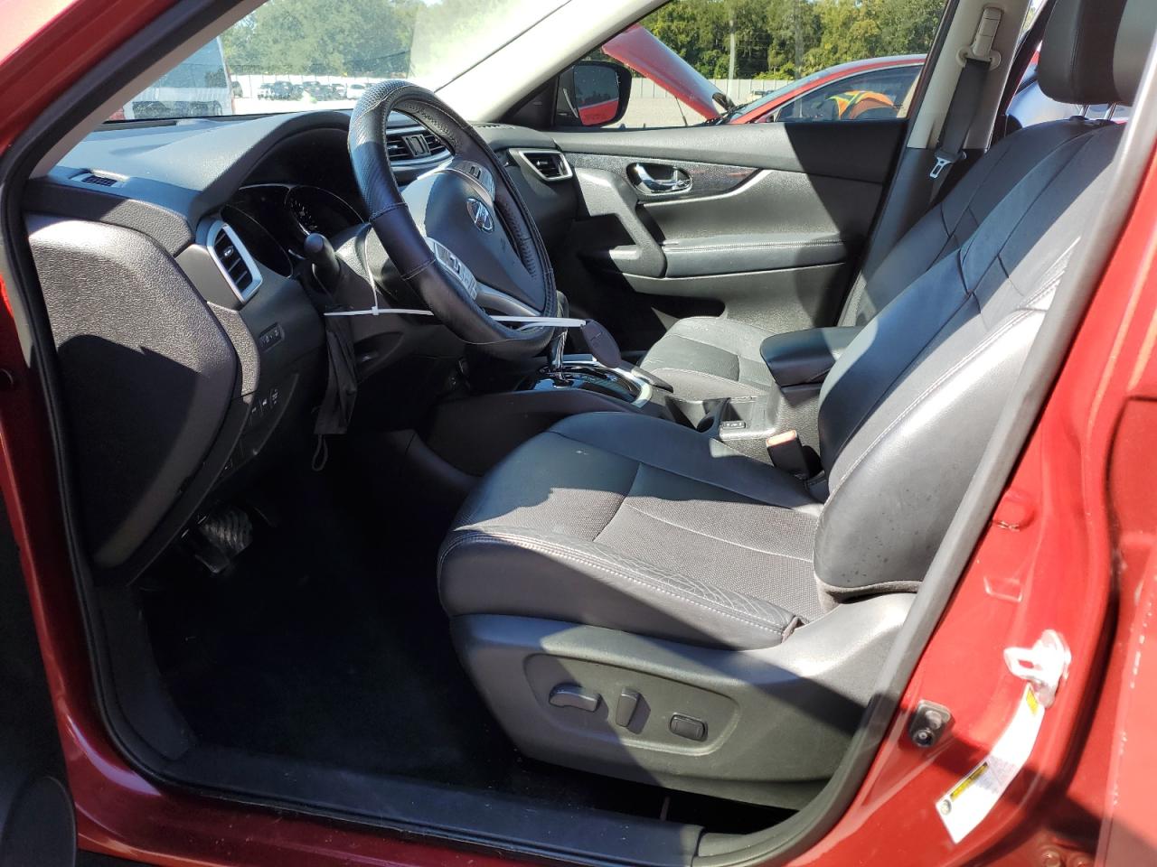 Lot #3302729078 2015 NISSAN ROGUE S