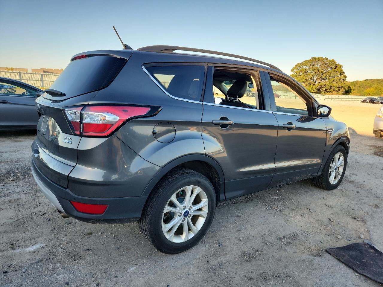 FORD ESCAPE SEL