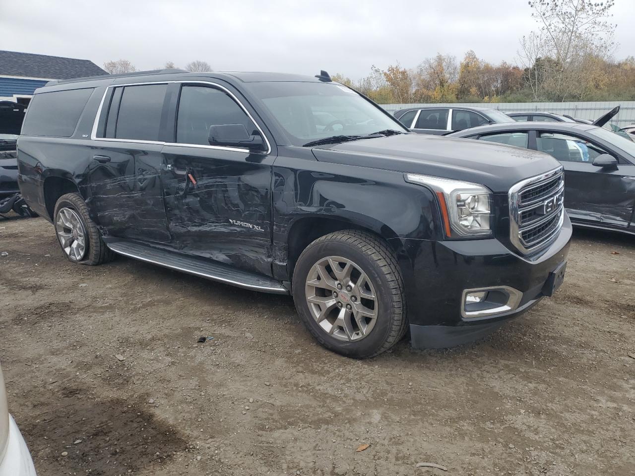 GMC YUKON K1500 SLT