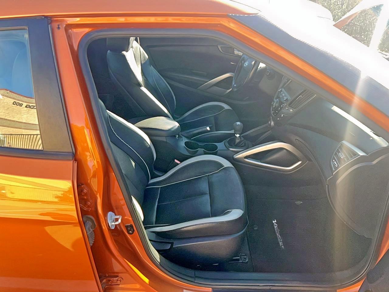 HYUNDAI VELOSTER TURBO