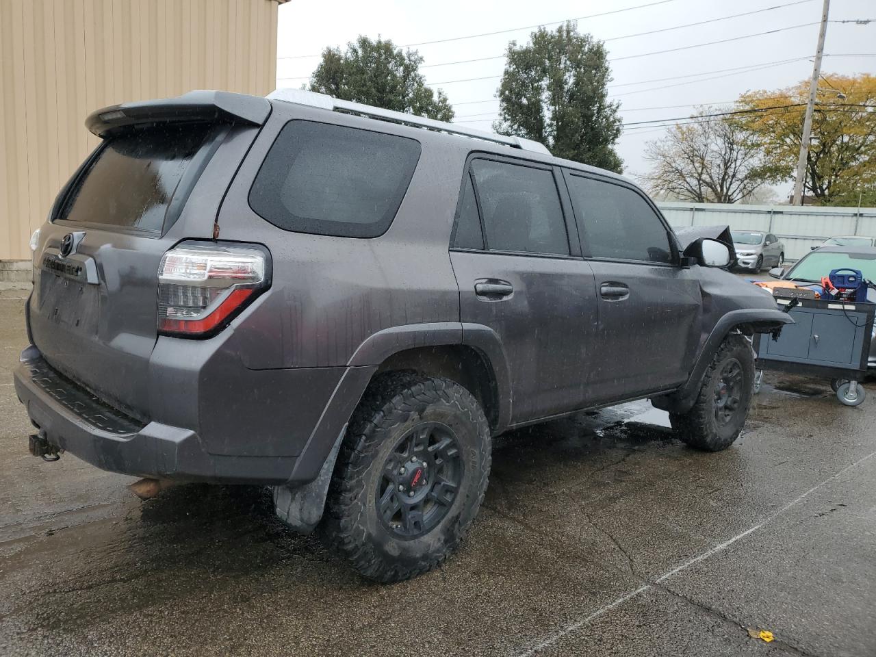 TOYOTA 4RUNNER SR5/SR5 PREMIUM