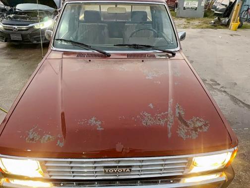 1985 TOYOTA PICKUP XTR #3276351707