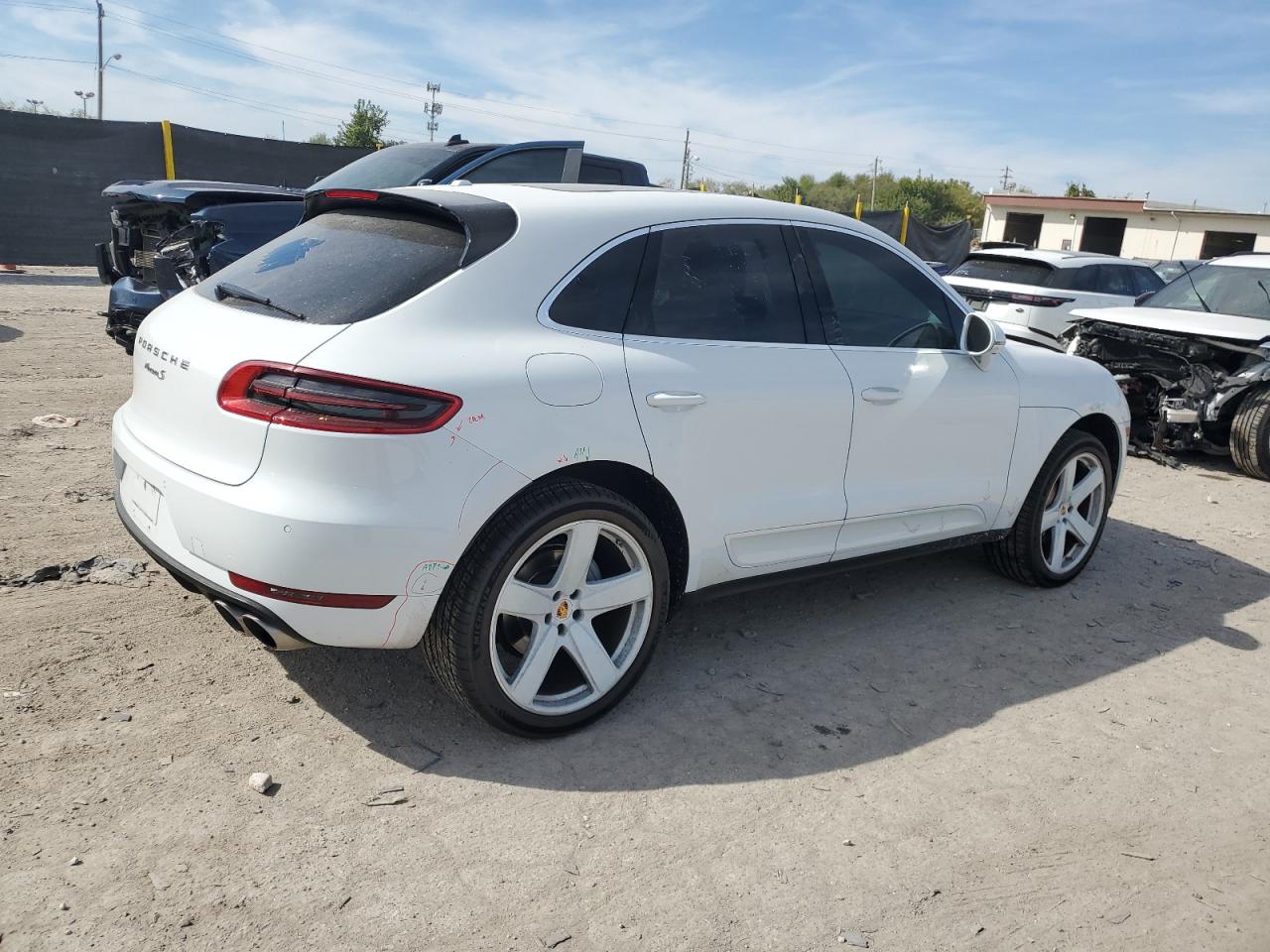 PORSCHE MACAN S