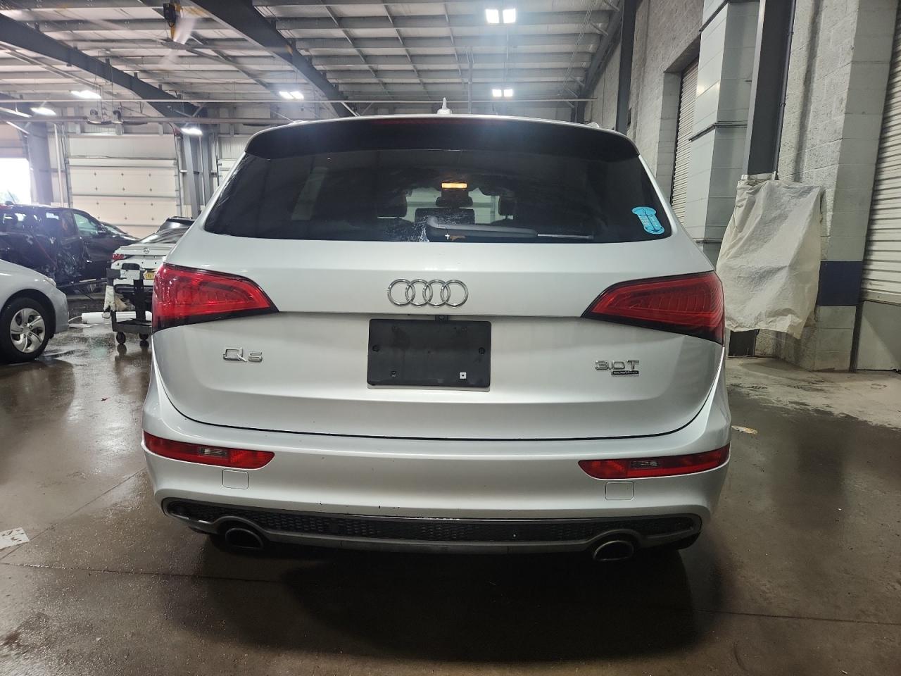AUDI Q5 PREMIUM PLUS