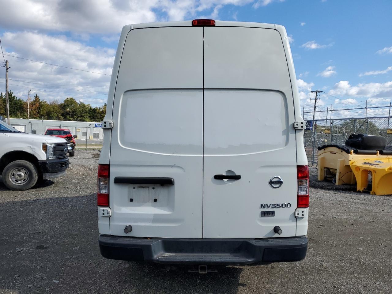 NISSAN NV2500 2500