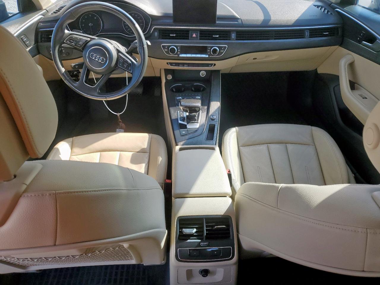 AUDI A4 ULTRA PREMIUM