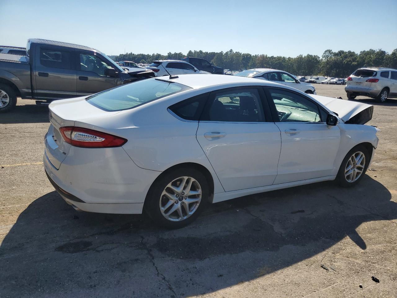 FORD FUSION SE