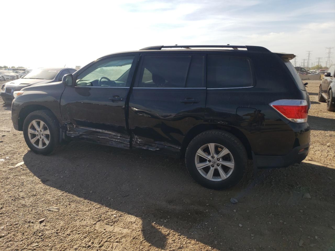 TOYOTA HIGHLANDER BASE