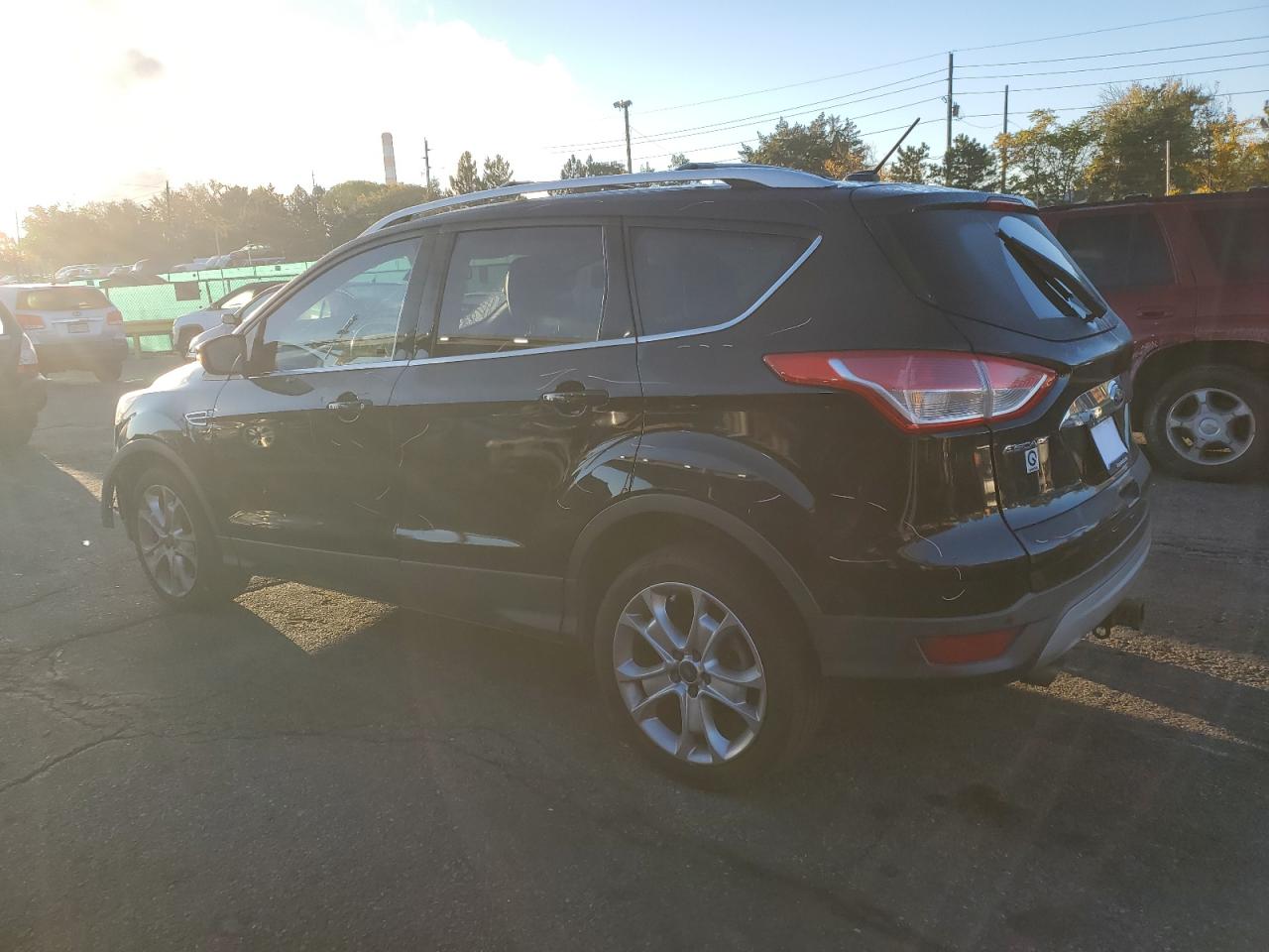 FORD ESCAPE TITANIUM