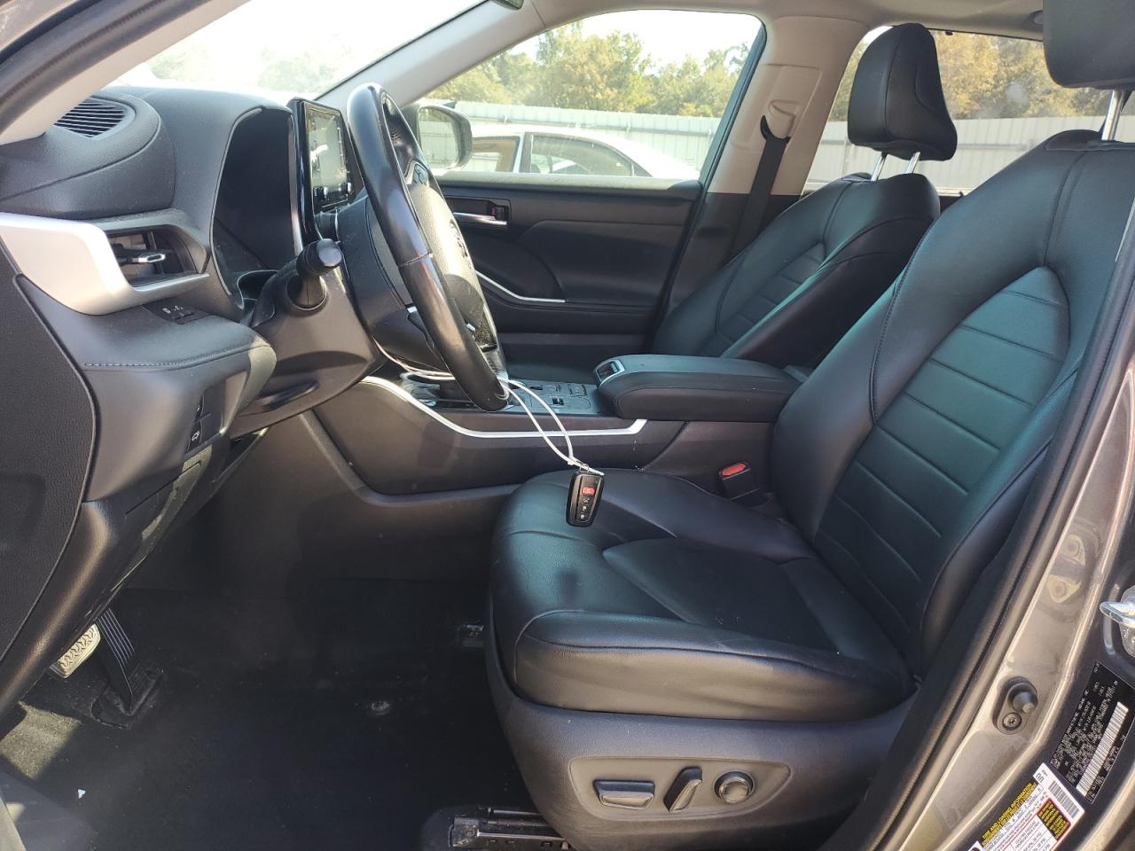 TOYOTA HIGHLANDER HYBRID XLE