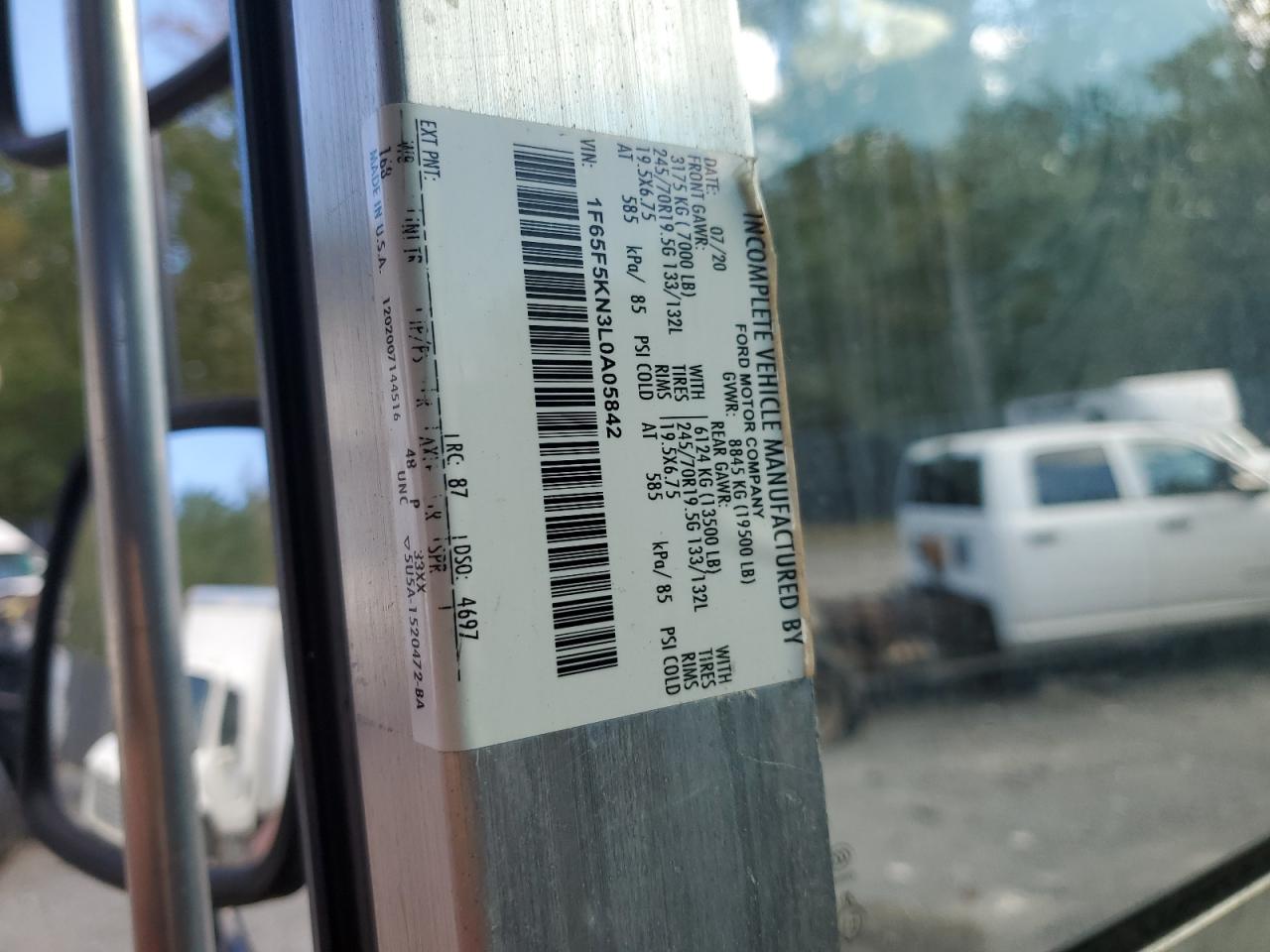 Lot #3305306319 2020 FORD F59