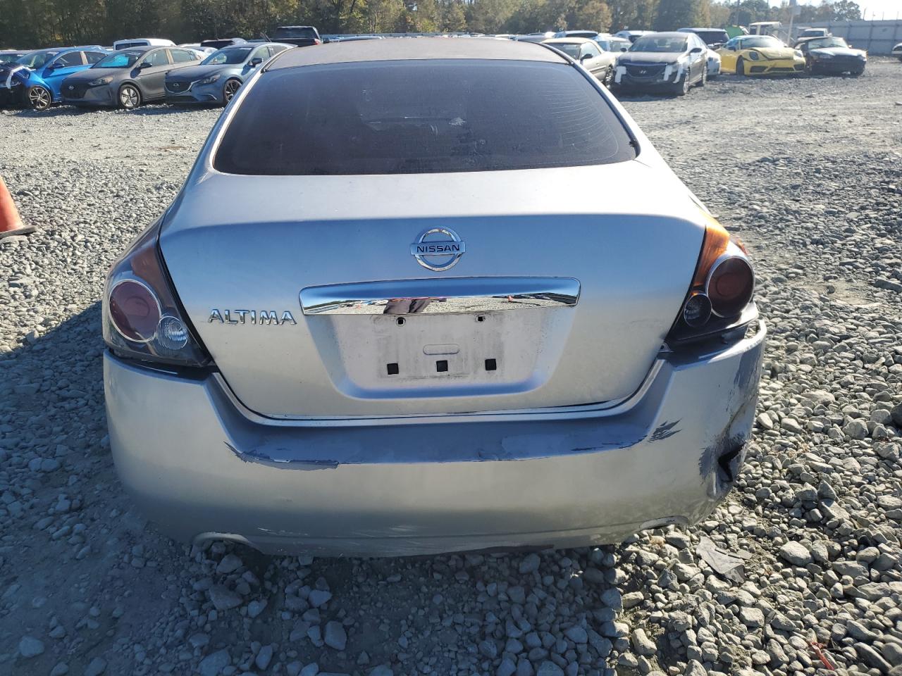 NISSAN ALTIMA BASE