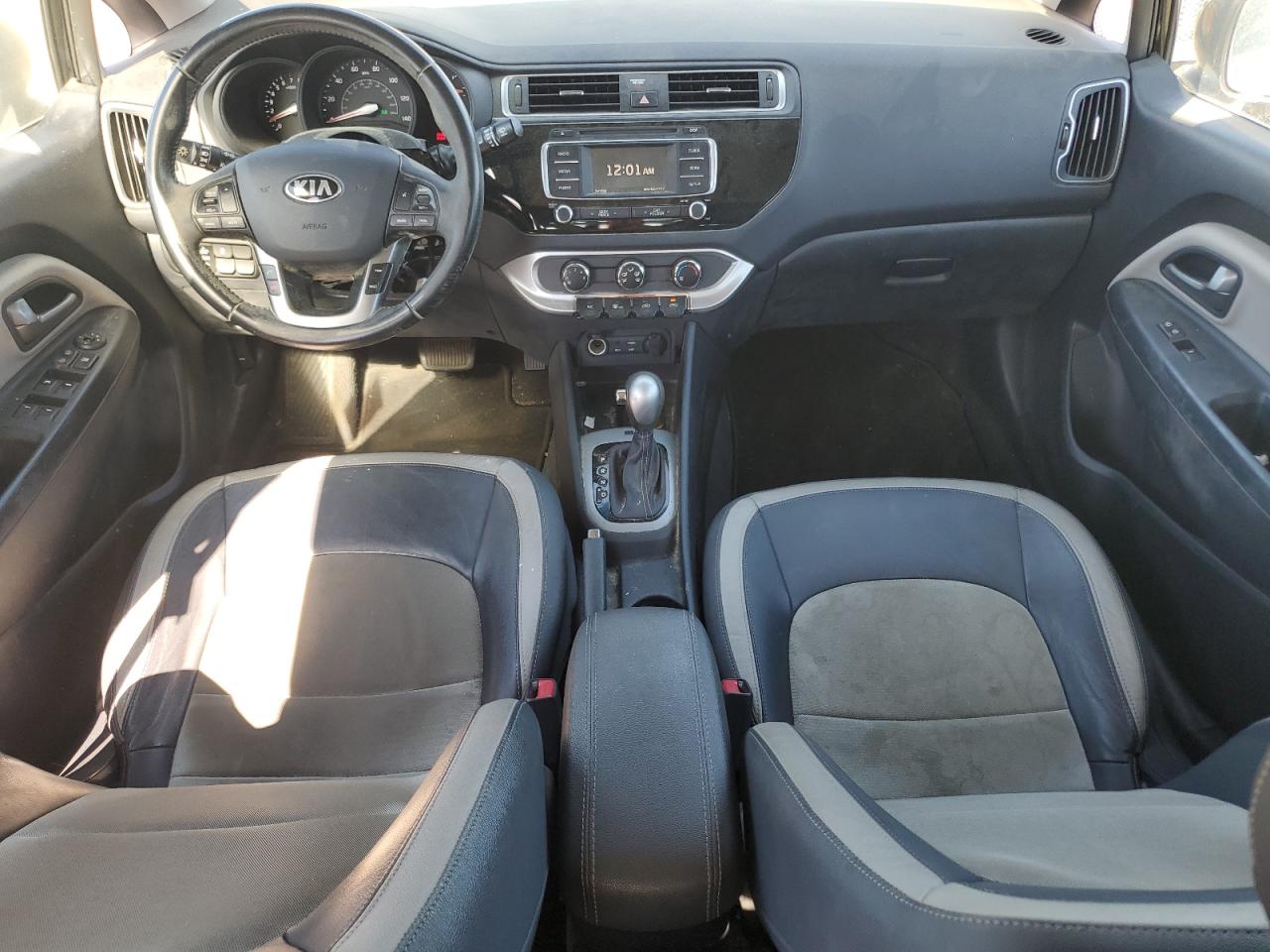 KIA RIO EX