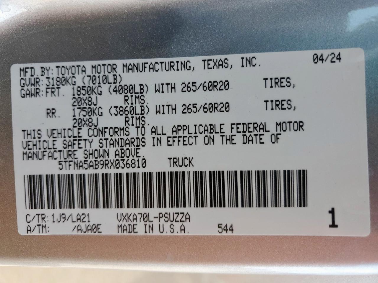 TOYOTA TUNDRA CREWMAX PLATINUM