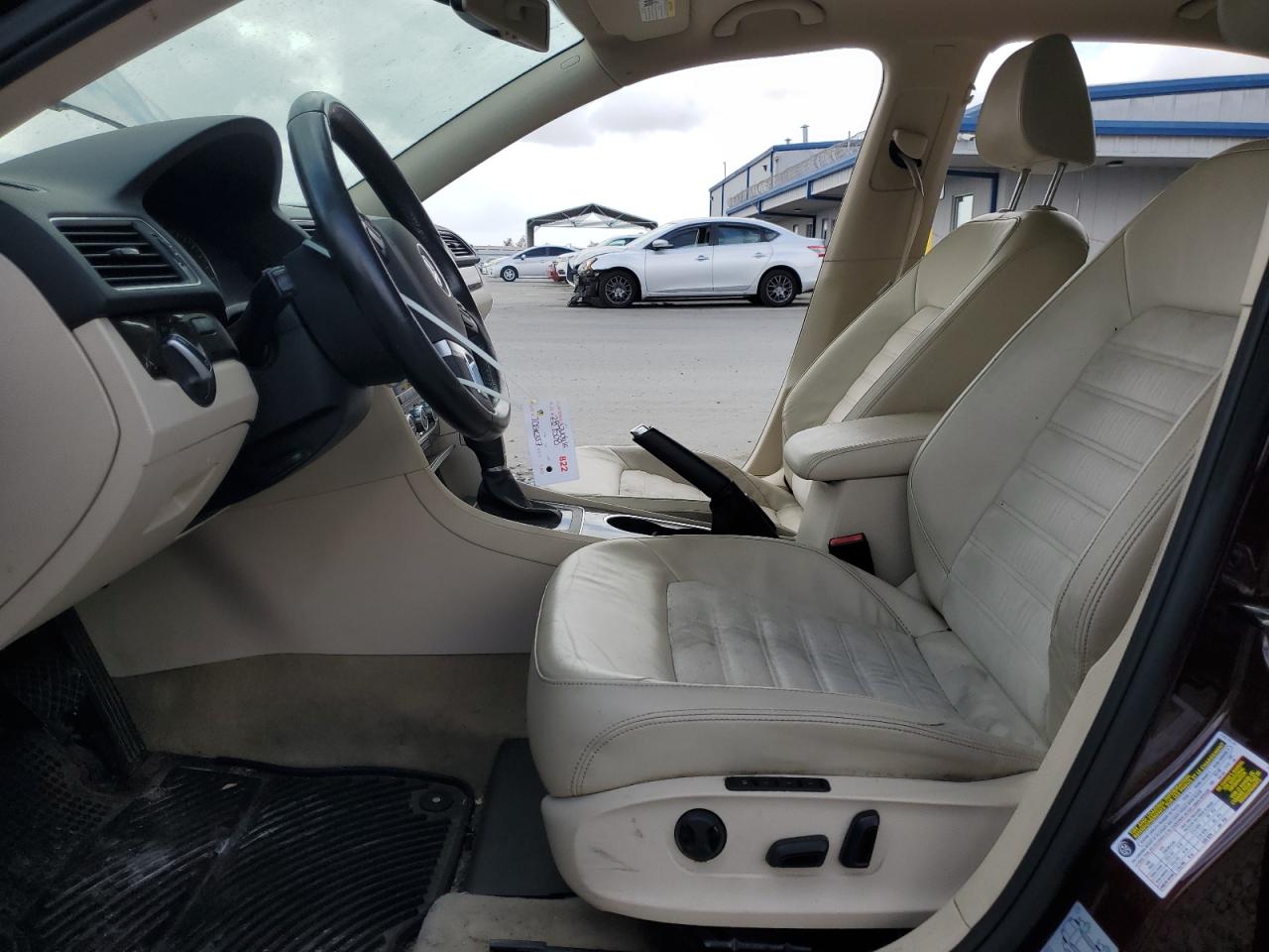 VOLKSWAGEN PASSAT SEL