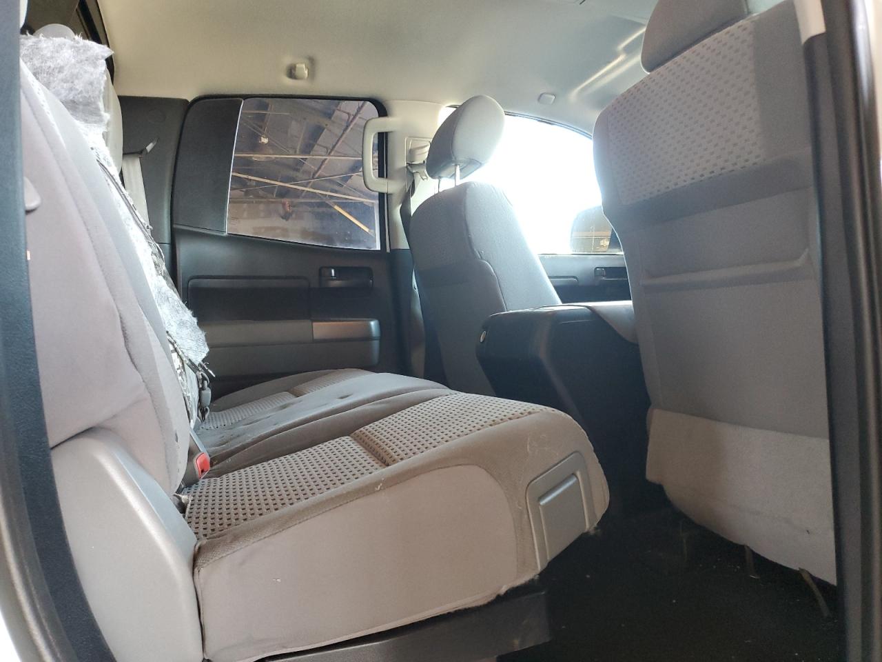 TOYOTA TUNDRA DOUBLE CAB SR5