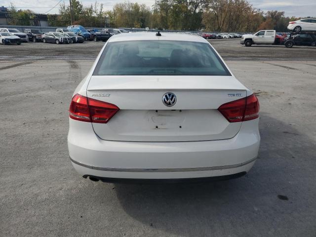 2015 VOLKSWAGEN PASSAT SEL 1VWCV7A32FC013546