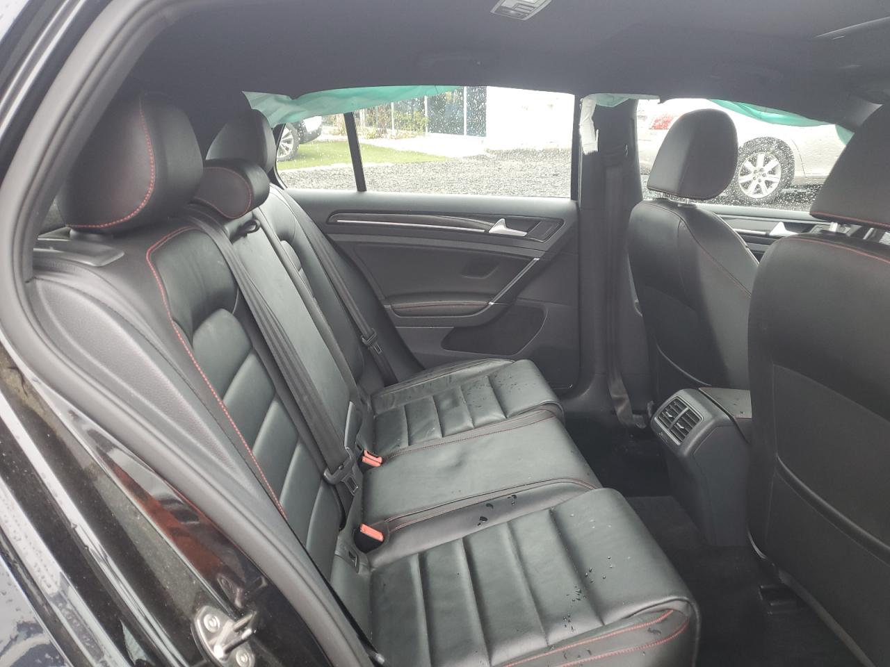 VOLKSWAGEN GOLF GTI S/SE