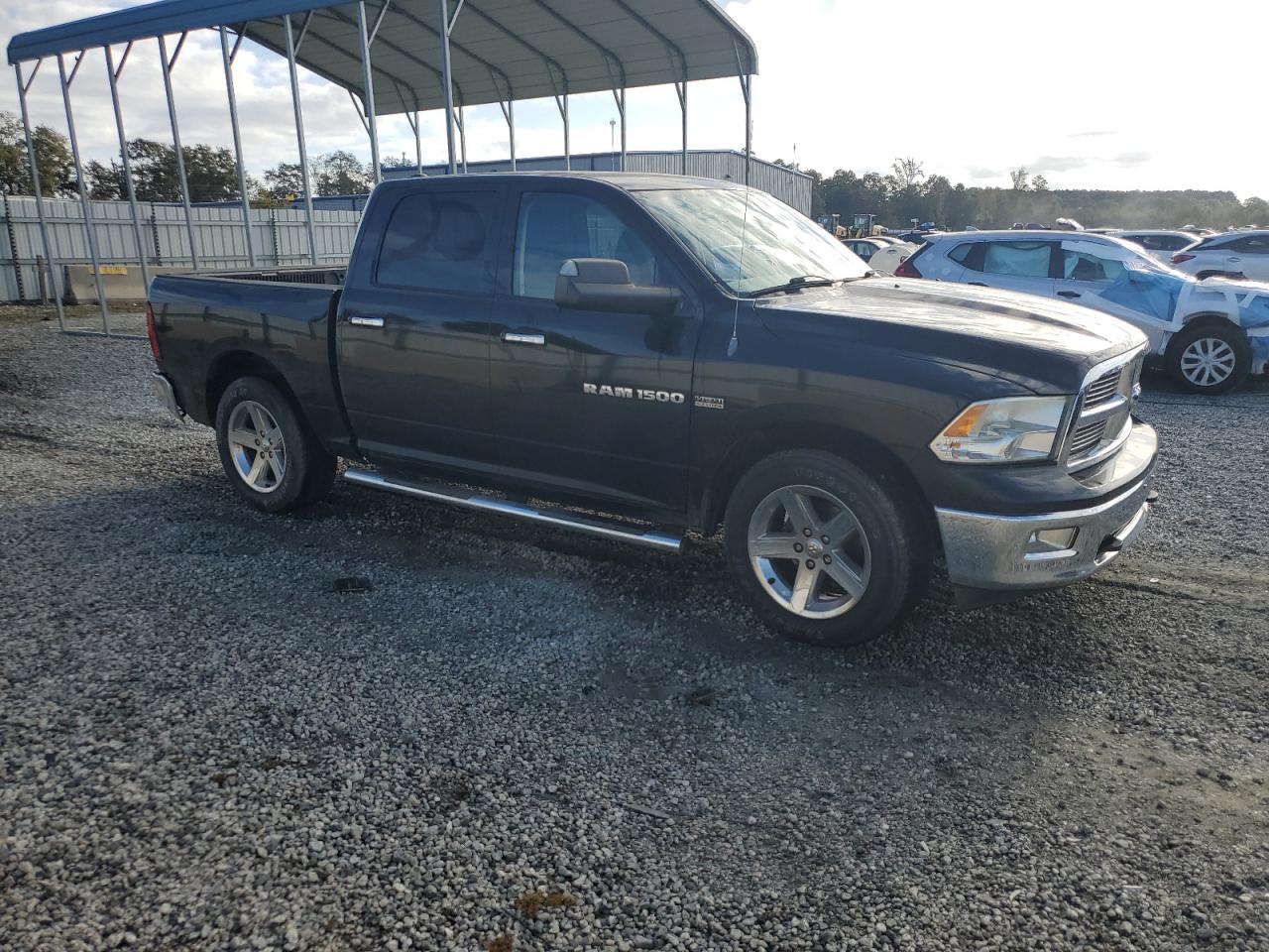DODGE RAM 1500 SLT