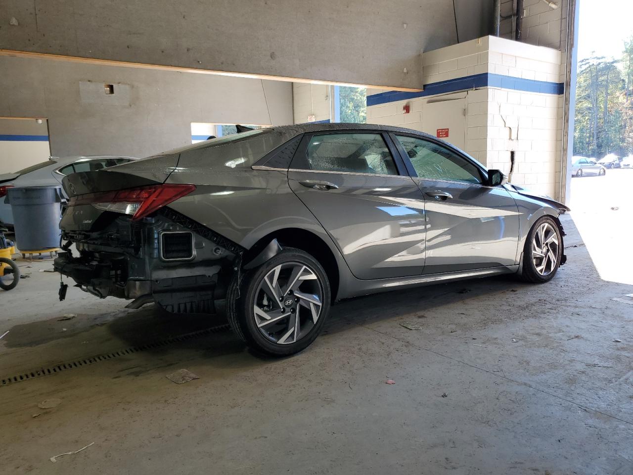 HYUNDAI ELANTRA LIMITED